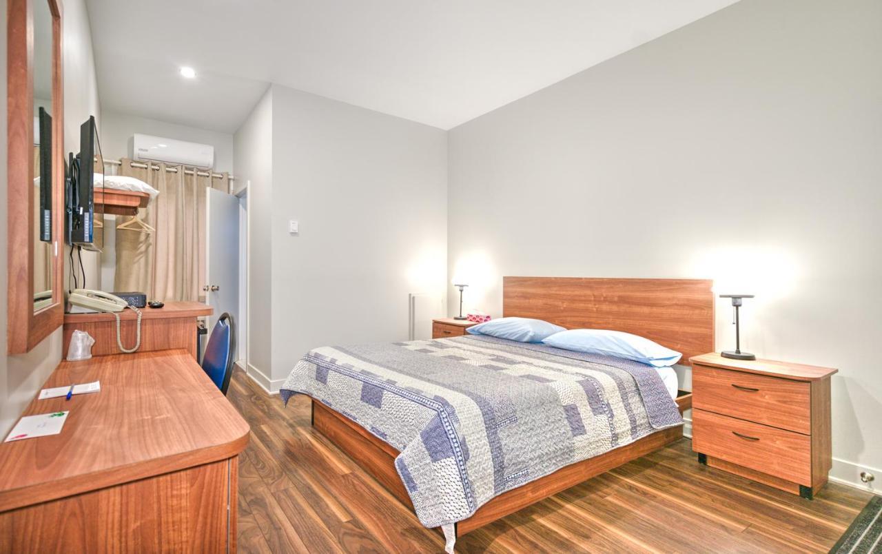 Motel RustikChâteauguay Heights エクステリア 写真