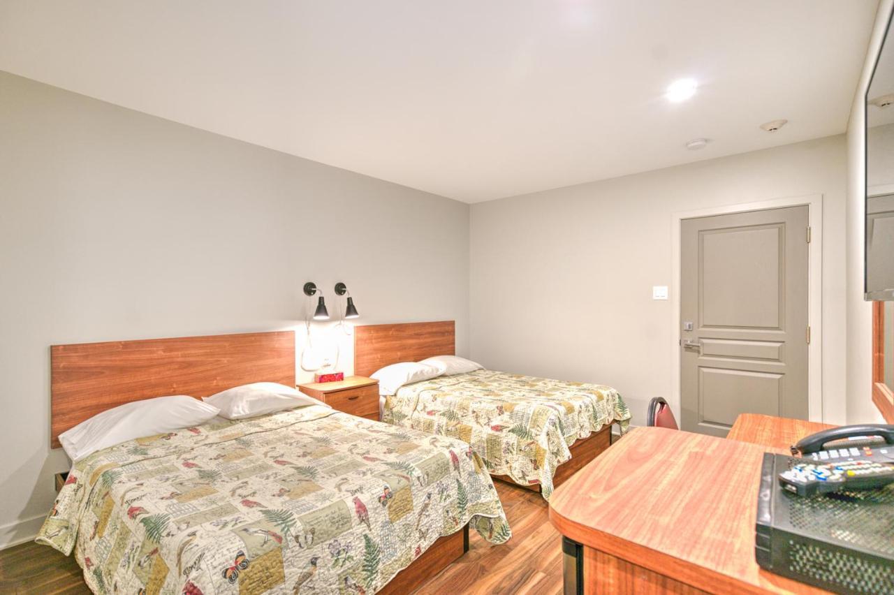 Motel RustikChâteauguay Heights エクステリア 写真